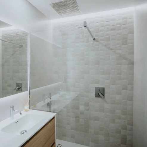 Img Bano con pared texturizada 4